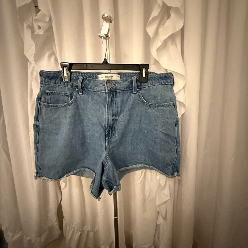 Hollister Women's Blue Denim Shorts